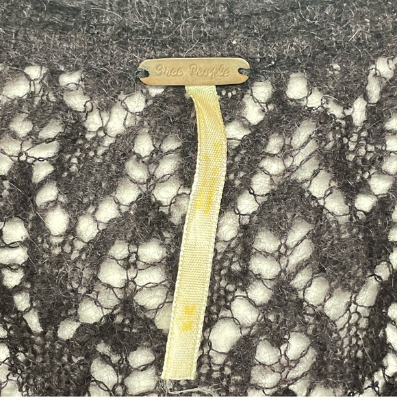 Free People Women's Black Wool Blend Loose Knit Crochet Top Size Medium - Picture 6 of 9